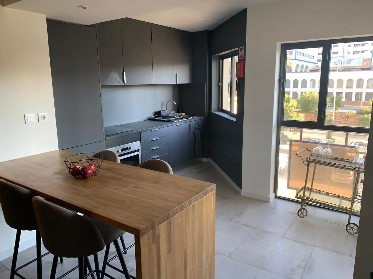 Modern Apartment Ideally Located Portimão